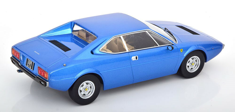 ディー・ティー・ダブリューのKK Scale 1/18 ミニカー ダイキャストモデル 1975年モデル フェラーリ FERRARI DINO 208 GT4 1975 ブルー｜アングル2