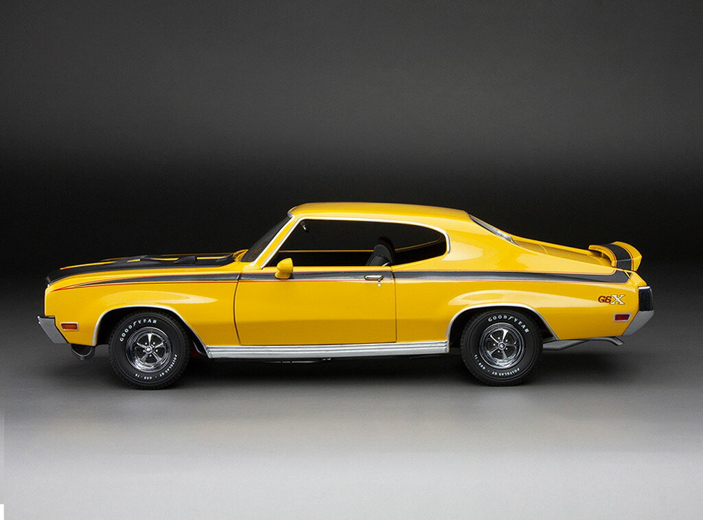 Sun Star サンスター 1/18 ミニカー ダイキャストモデル 1970年モデル ビュイック Buick GSX 1970 サタンイエロー