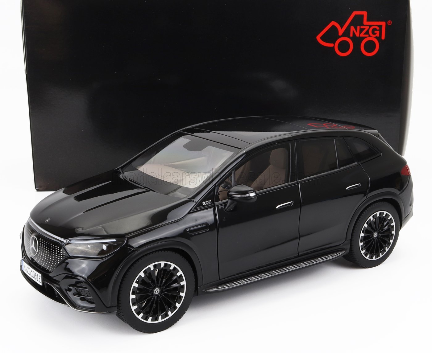 Rakuten - NZG 1/18 ミニカー ダイキャストモデル 2023年モデル メルセデスベンツ MERCEDES BENZ EQE SUV AMG LINE 2023 - OBSIDIAN BLACK MET ブラックメタリック