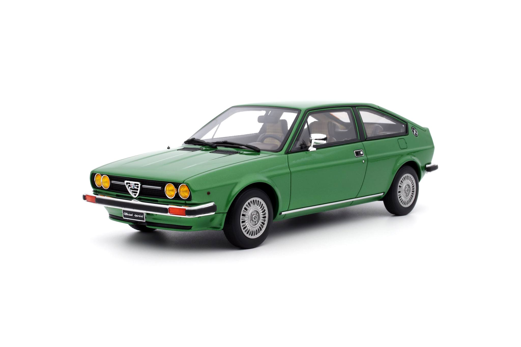 Otto Mobile 1/18 ミニカー レジン プロポーションモデル 1976年モデル アルファロメオ Alfa Romeo Sud Sprint