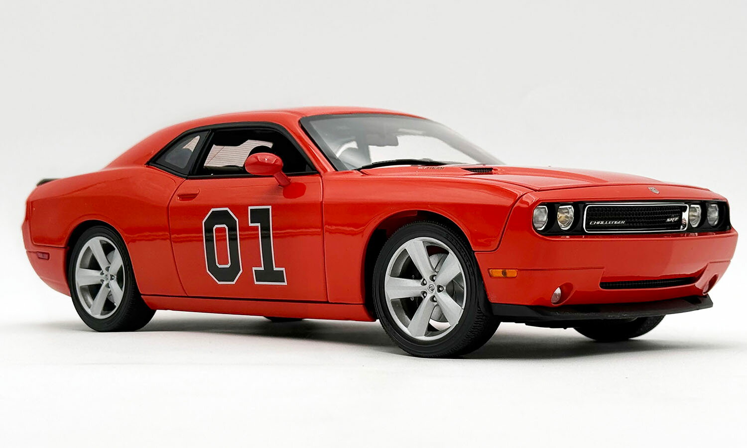 Rakuten - ACME 1/18 ミニカー ダイキャストモデル 2010年モデル ダッジ DODGE - CHALLENGER SRT8 No.01 COUPE 2010 - THE GENERAL LEE THE DUKES OF HAZZARD TRIBUTE