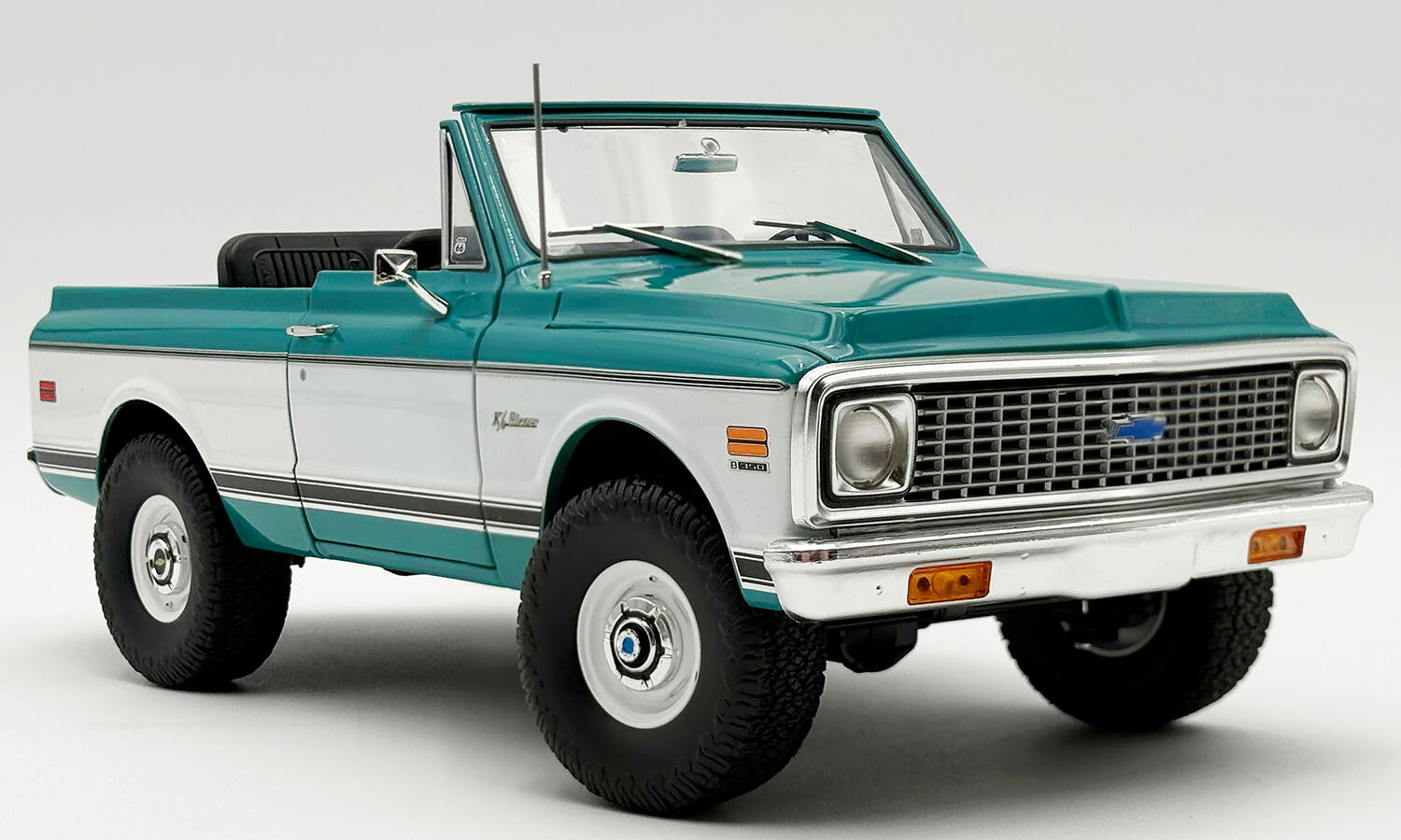 Rakuten - ACME 1/18 ミニカー ダイキャストモデル 1972年モデル シボレー Chevrolet Blazer K/5 CST - Route 66 100th Anniversary 1972