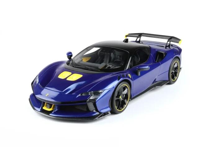 ●スケール：1：18　レジン・プロポーションモデル　開閉ギミックなし。アクリルケース付き ●メーカー：BBR ●伊フェラーリは2023年6月29日、新型プラグインハイブリッド・スーパースポーツ「SF90 XXストラダーレ」「SF90 XXスパイダー」を発表した。SF90 XXストラダーレは台数799台の限定生産で、2024年第2四半期にデリバリー開始。SF90 XXスパイダーは599台限定で配車予定は2024年第4四半期となっている。すでに存在するシリーズモデル「SF90ストラダーレ」「SF90スパイダー」の“高性能版”であり“限定モデル”。 メーカー本社イタリア在庫ですので、完売の際は、失礼をご容赦ください。