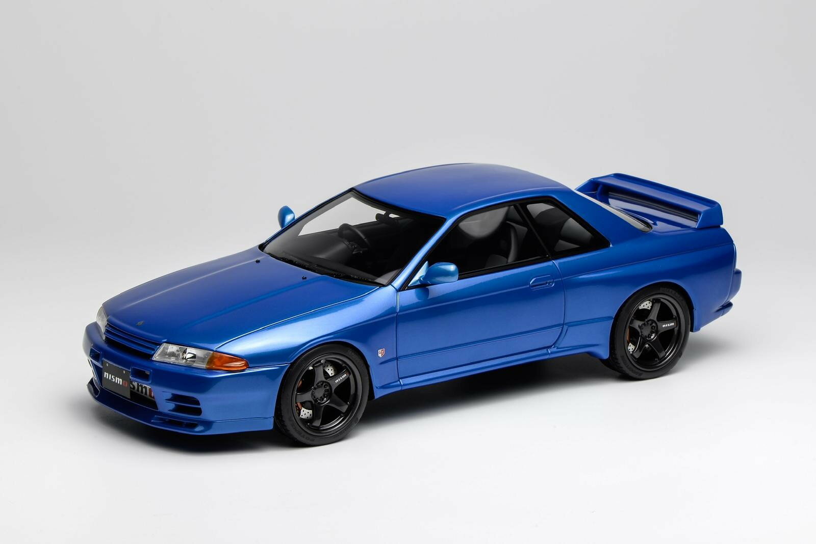 楽天市場】gt－r r 32 ミニカー 1／18の通販