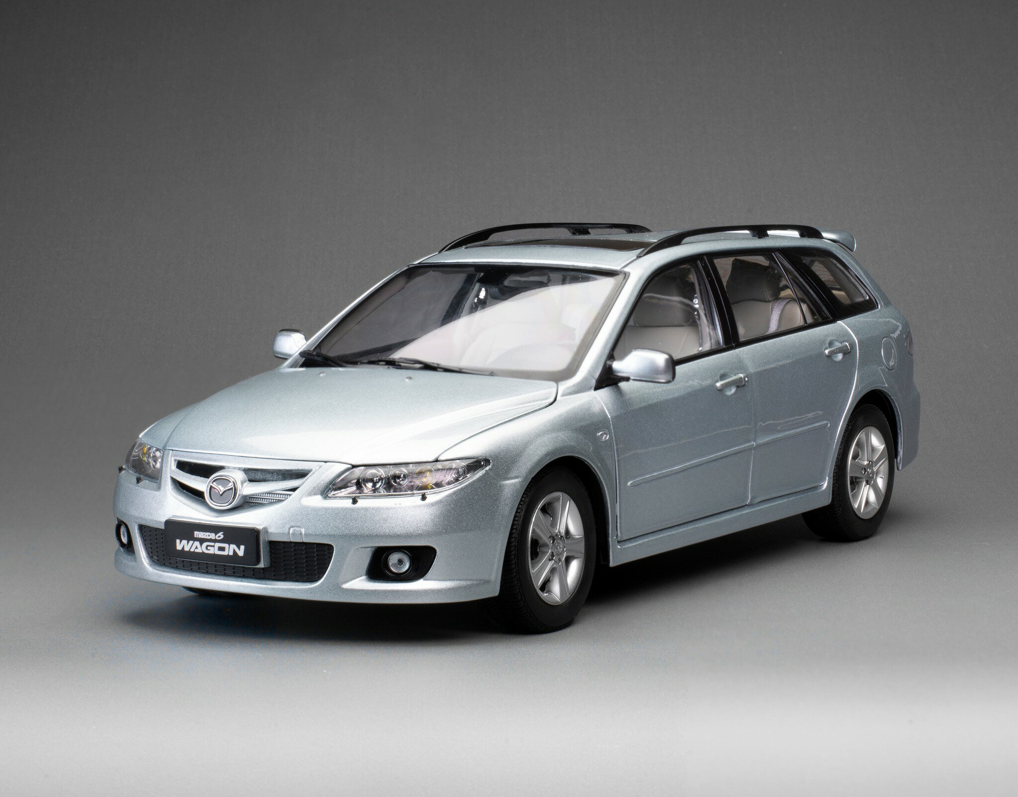 RX-7 - Sun Star 1/18 ミニカー ダイキャストモデル 2008年モデル マツダ MAZDA 6 Wagon (日本名 アテンザ) メタリックグレイシャーシルバーメタリック