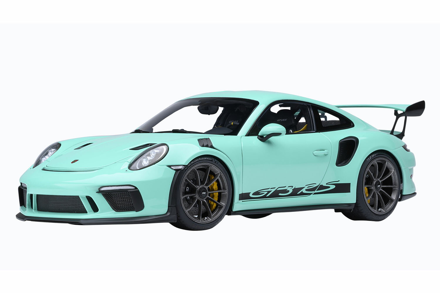 楽天市場】オートアート 1／18 ミニカー ポルシェ gt3 rsの通販