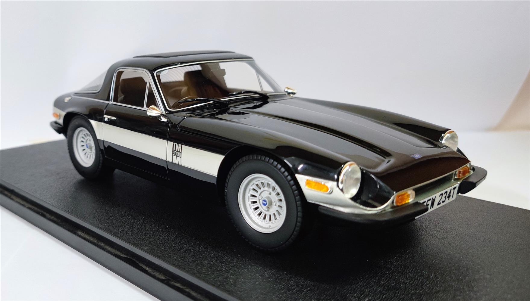 TVR - Cult Scale Models カルトモデル 1/18 ミニカー レジン プロポーションモデル 1973年モデル TVR - 3000M 1973 ブラック