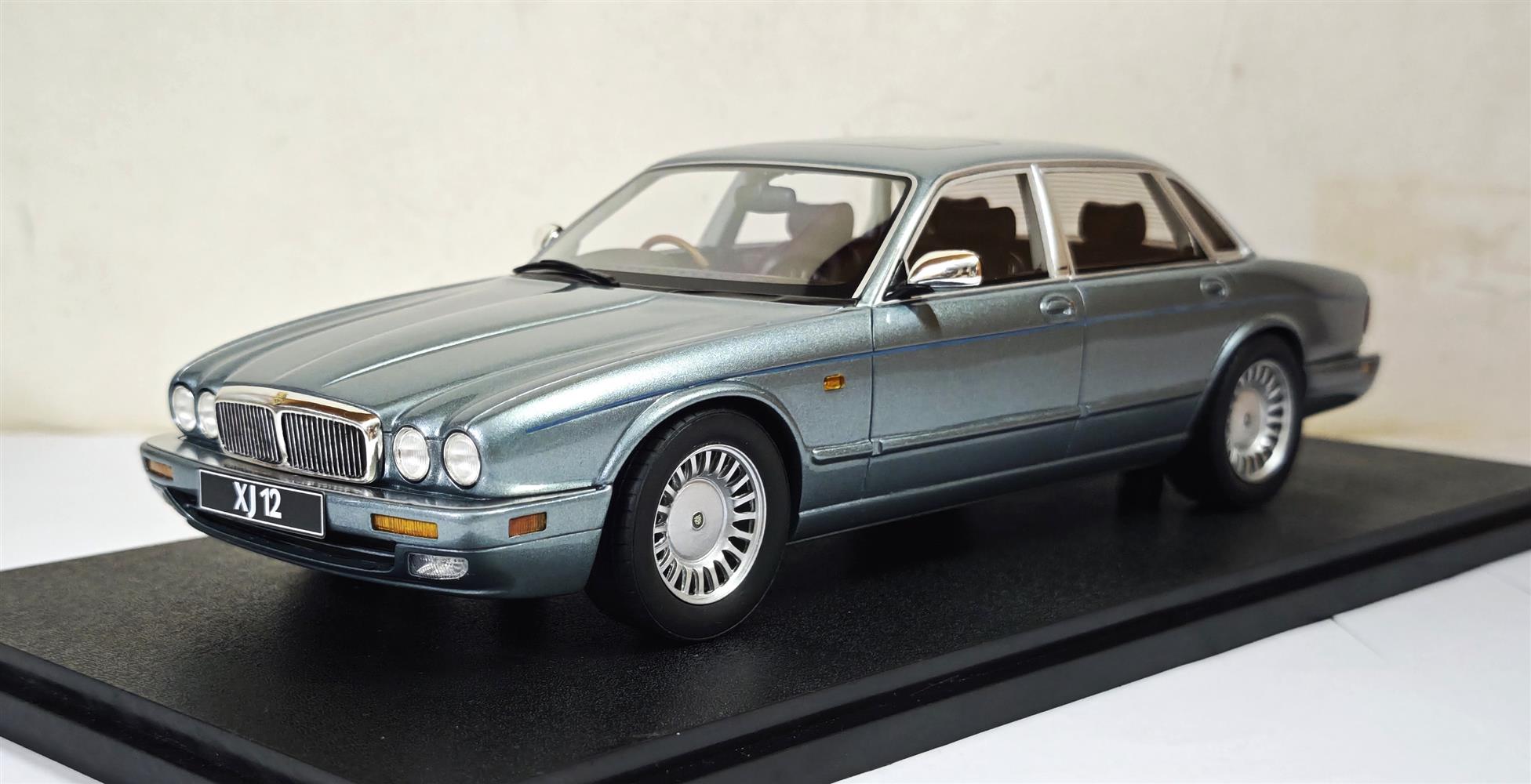 Cult Scale Models カルトモデル 1/18 ミニカー レジン プロポーションモデル 1995年モデル ジャガー JAGUAR - XJ6 SOVEREIGN (X300) 1995 Ice Blue metallic ブルーメタリック
