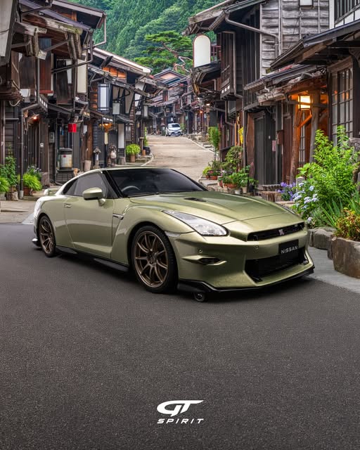 Rakuten - GT Spirit gts974 1/18 ミニカー レジン プロポーションモデル 2024年モデル 日産 NISSAN GT-R (R35) PREMIUM EDITION T-SPEC MILLENNIUM JADE 2024 ミレニアムジェイド