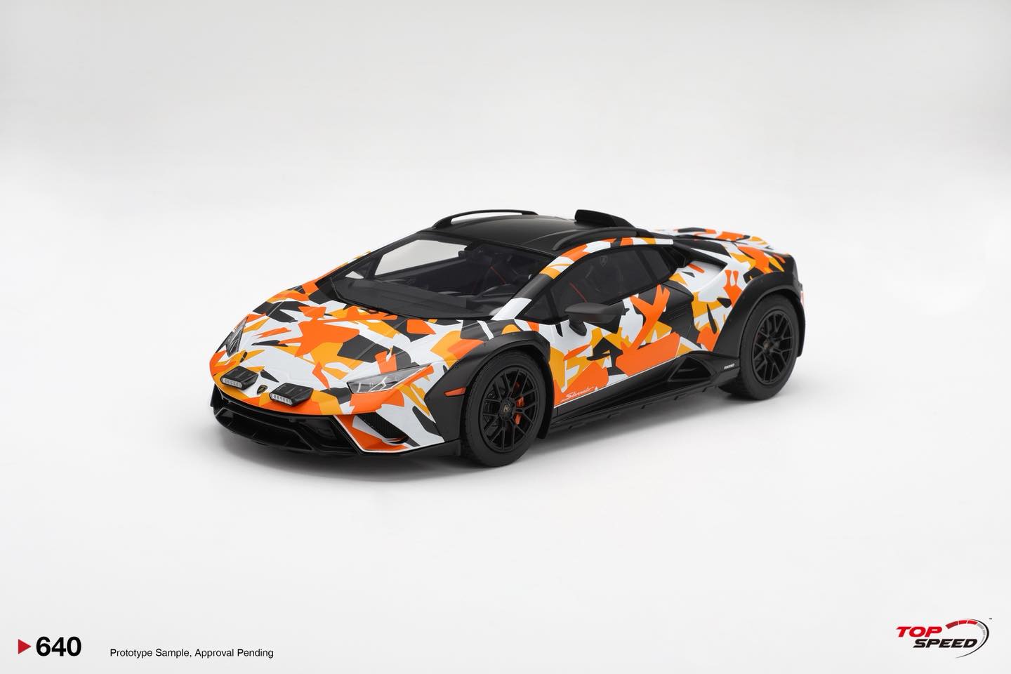 Lamborghini - Top Speed 1/18 ミニカー レジン プロポーションモデル 2022年モデル ランボルギーニ LAMBORGHINI - HURACAN STERRATO ALL-TERRAIN 