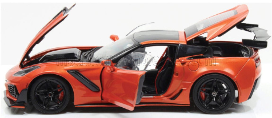 IXO イクソ 1/18 ミニカー ダイキャストモデル 2019年モデル シボレー CHEVROLET - CORVETTE C7 ZR1 COUPE 2019 オレンジメタリック