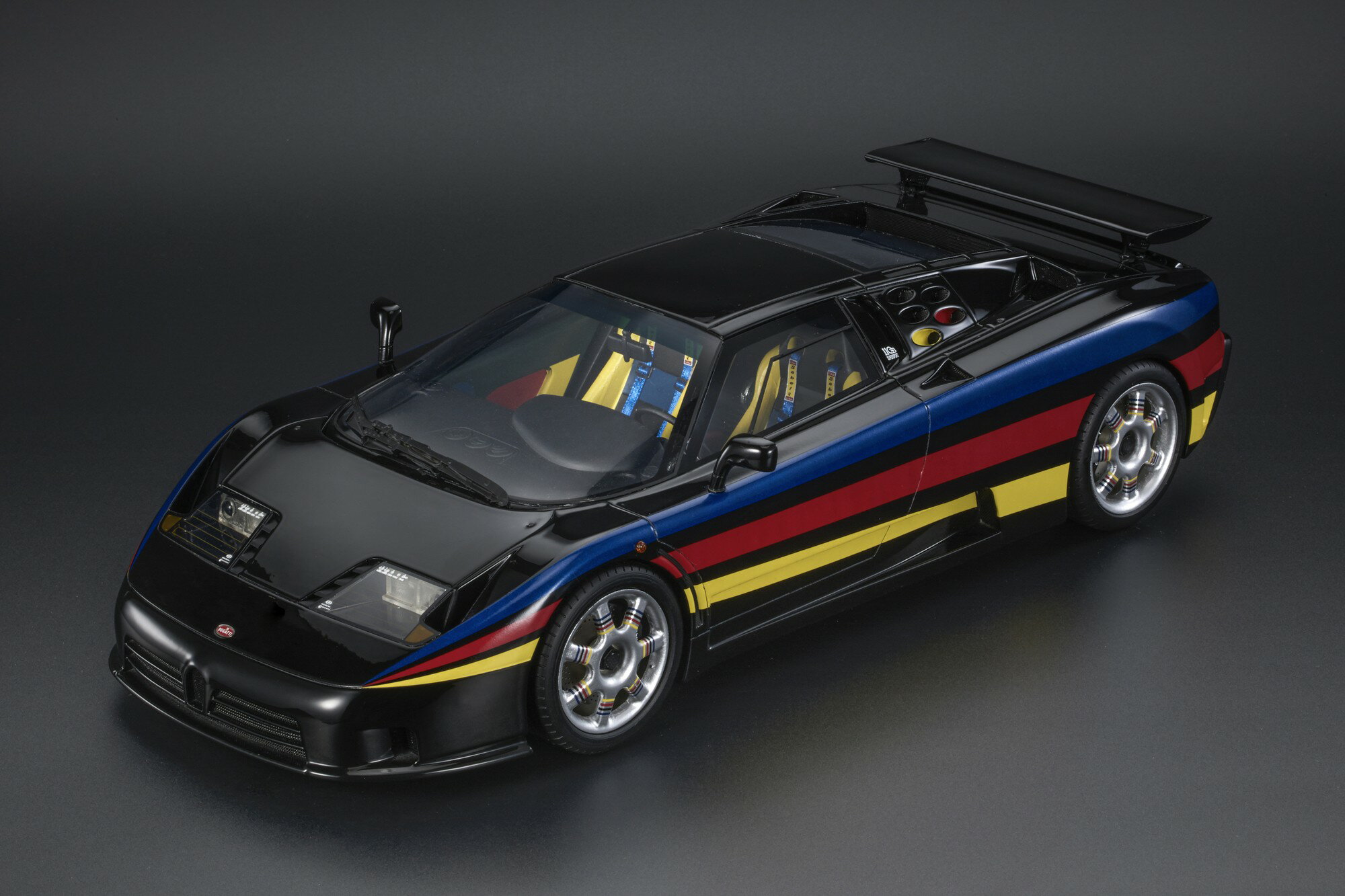 Rakuten - Top Marques トップマルケス 1/12 ミニカー レジン・プロポーションモデル 1994年 ブガッティ BUGATI EB110 SS 1994 ブラック