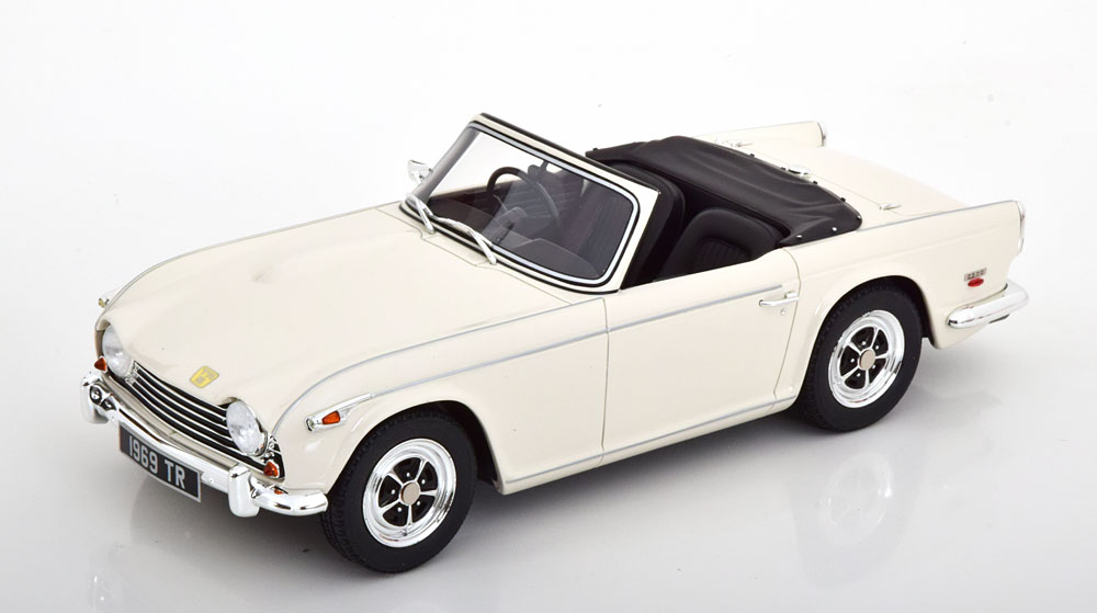 TRIUMPH - Cult Model カルトモデル 1/18 ミニカー レジン プロポーションモデル 1967年モデル トライアンフ TRIUMPH - TR5 SPIDER 1967 ホワイト