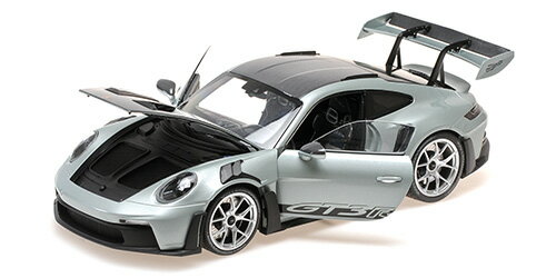 ●スケール：1：18　ダイキャストモデル　開閉ギミックあり。 ●メーカー：ミニチャンプス　 ●最新のポルシェ911 GT3 Rは、992世代の『ポルシェ911』ロードゴーイングモデルがベースとなっている。ドイツのメーカーによると、この新型GT3カーの主要なフォーカスエリアは、“パワーの向上、洗練されたエアロダイナミクス、バランスの最適化”であるという。