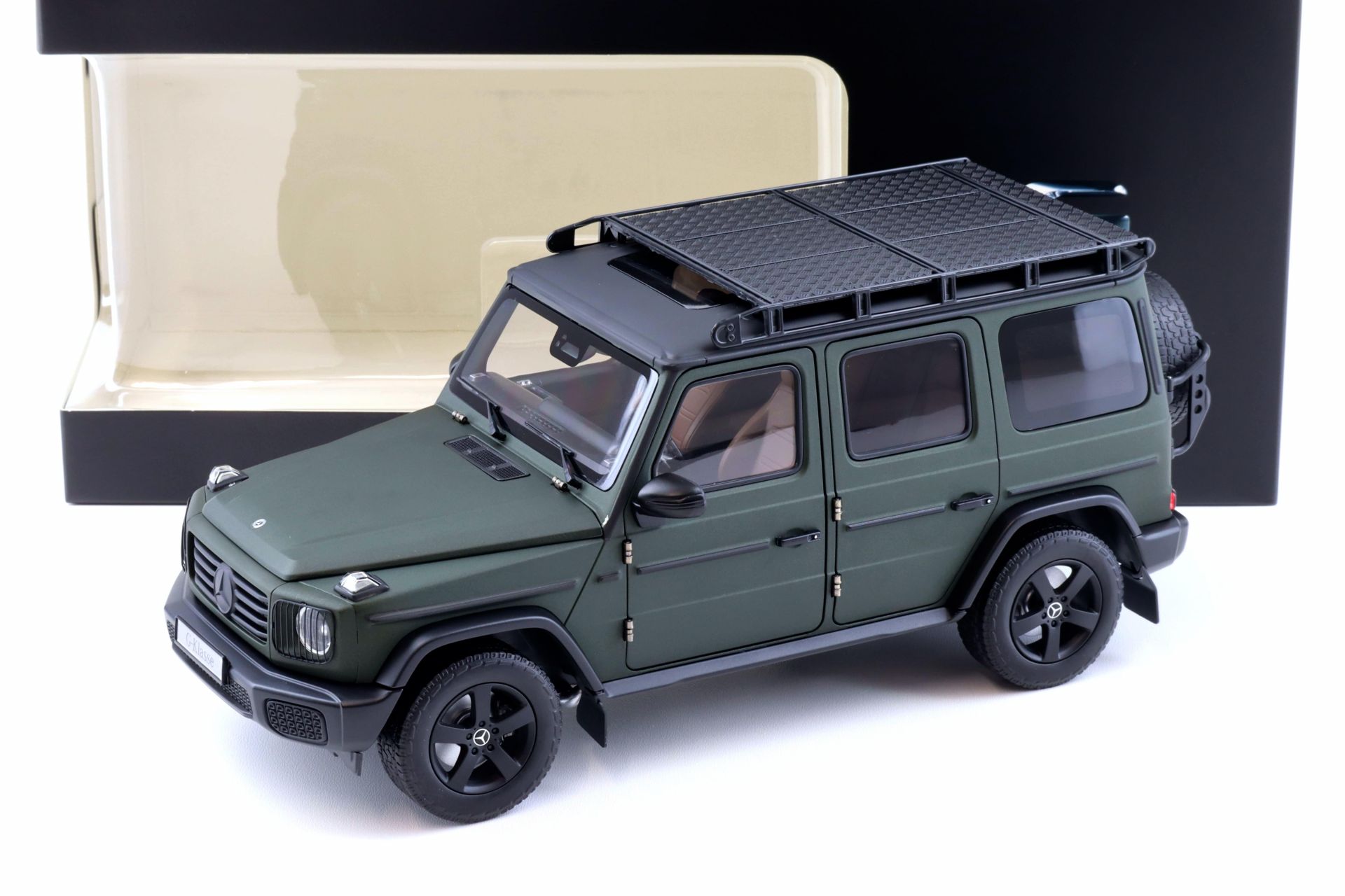楽天市場】ミニカー 1/18 メルセデス グリーンの通販 楽天市場】ミニカー 1/18 メルセデス グリーンの通販