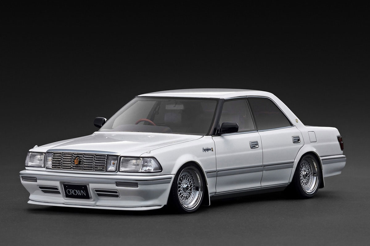 楽天市場】クラウン 18（ミニカー・トイカー｜車）：乗り物のおもちゃ