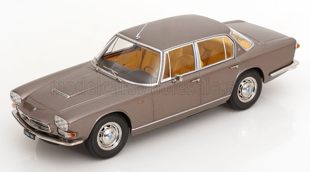 MASERATI - KK Scale 1/18 ミニカー ダイキャストモデル 1965年モデル マセラティ MASERATI - QUATTROPORTE 1965 ライトブラウンメタリック
