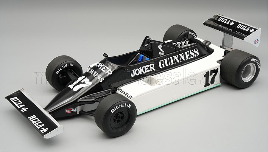 ●スケール：1：18　レジン・プロポーションモデル　開閉ギミックがなく、スタイリングを精緻に再現したモデルです。アクリルケース付き。 ●メーカー：テクノモデル ●往年の名車やレーシングカーをハイクオリティにモデル化しているイタリアの「テクノモデル」による1/18スケール新作として、F1史に名を残す悲運のウィングカー「マーチ 811」が登場。基本のボディ色は精悍なブラックです。実車は巨匠ロビン・ハードが初期設計を担当しマーチの名を冠しながらも、マーチ・エンジニアリング製ではないという複雑な出自を持ち、「世紀の駄作」とも揶揄された異色マシン。しかし漆黒のモノコックに映えるアイルランドの銘酒「ギネス」や巻紙ブランド「リツラ」、珍しいチリのお菓子ブランド「ジョーカー」や家電チェーン「DIN」などのハイセンスなスポンサーロゴがあしらわれたアピアランスは、勝てずとも「美しい徒花」としての個性を強烈に放っていました。当時のF1が持つ危うい魅力を1/18に凝縮したマニアックな仕上がりです。
