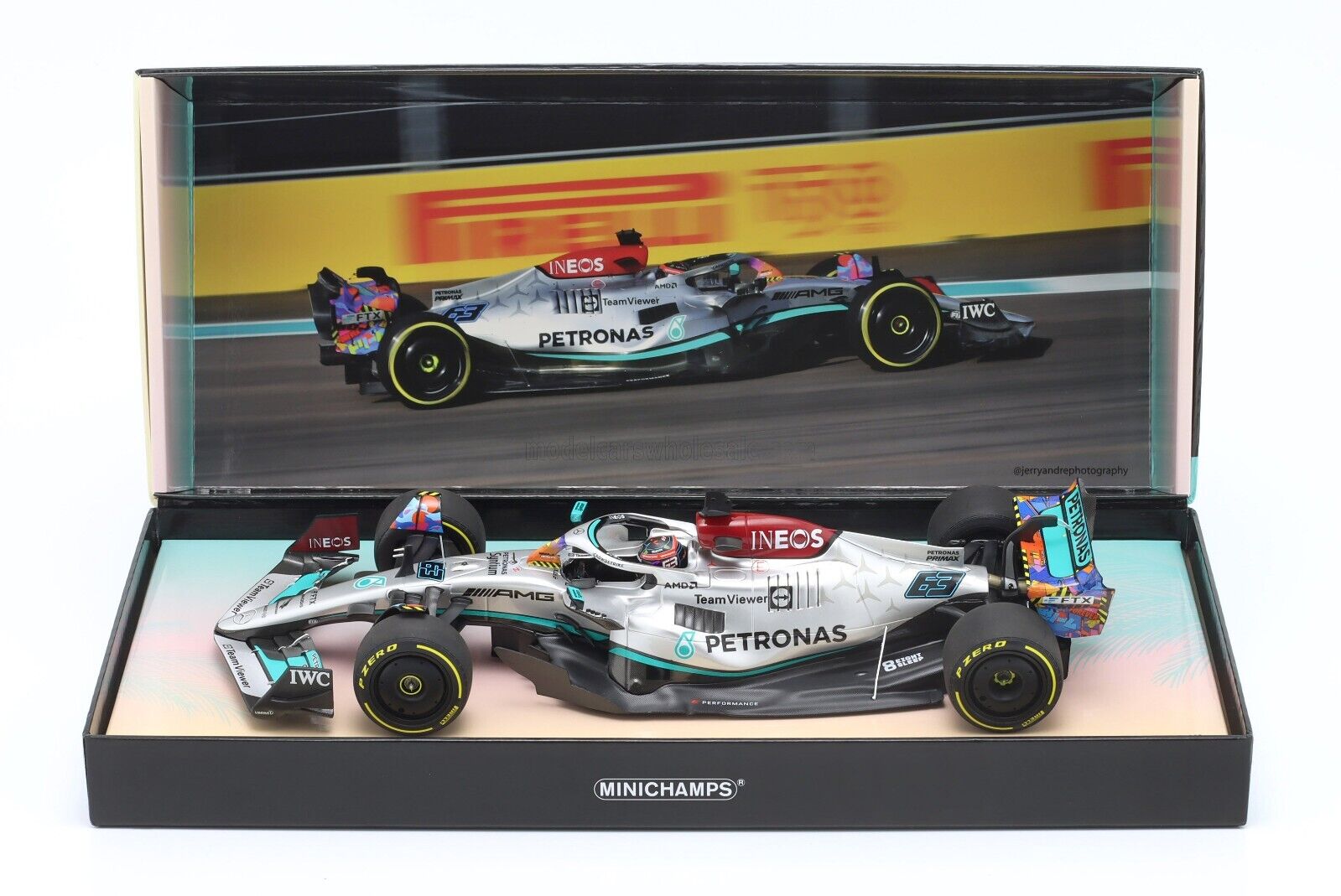 Rakuten - Minichamps ミニチャンプス 1/18 ミニカー ダイキャストモデル 2022年マイアミGP メルセデス AMG ペトロナス MERCEDES GP - F1 W13E TEAM MERCEDES-AMG PETRONAS F1 No.63 MIAMI GP 2022 GEORGE RUSSEL 特別ギフトパッケージ仕様