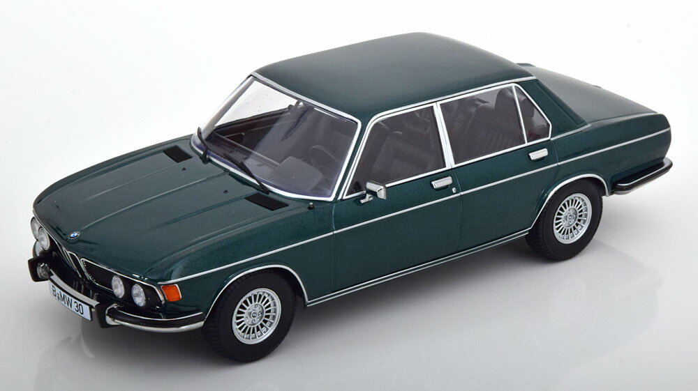 KK Scale 1/18 ミニカー ダイキャストモデル 1971年モデル BMW 3.0S E3 MKII グリーンメタリック