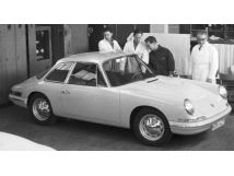 Rakuten - Autocult 1/18 ミニカー レジン プロポーションモデル 1959年モデル ポルシェ PORSCHE 754 T7 PROTOTYPE 901/911 COUPE 1959 ホワイト