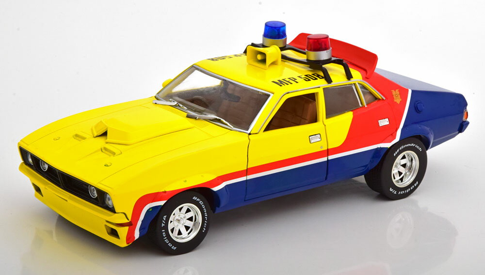 再入荷決定! Greenlight グリーンライト 1/18 ミニカー ダイキャストモデル 1979年公開「Mad Max」1973年モデル フォード ファルコン FORD FALCON XB V8 POLICE INTERCEPTOR MAD-MAX 1973 MOVIE - ROCKATANSKY THE DARK ONE