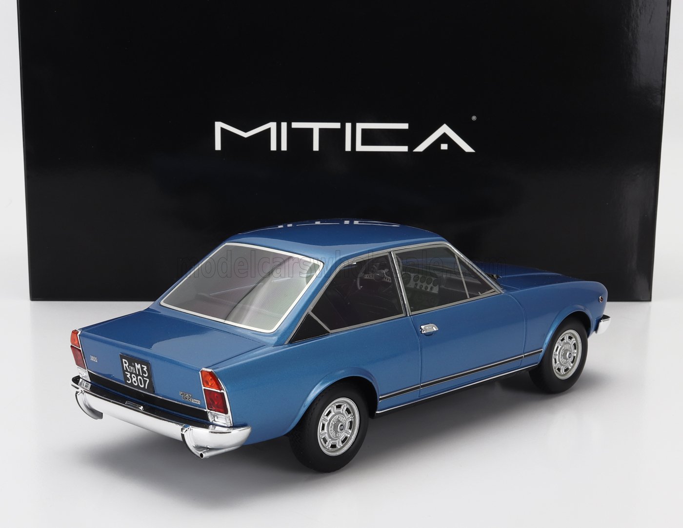 Mitica 1/18 ミニカー レジン プロポーションモデル 1974年モデル フィアット FIAT 124 SPORT COUPE SERIE-3 1974 - AZZURRO CHIARO MET 412 ブルーメタリック（カラーコード 412）