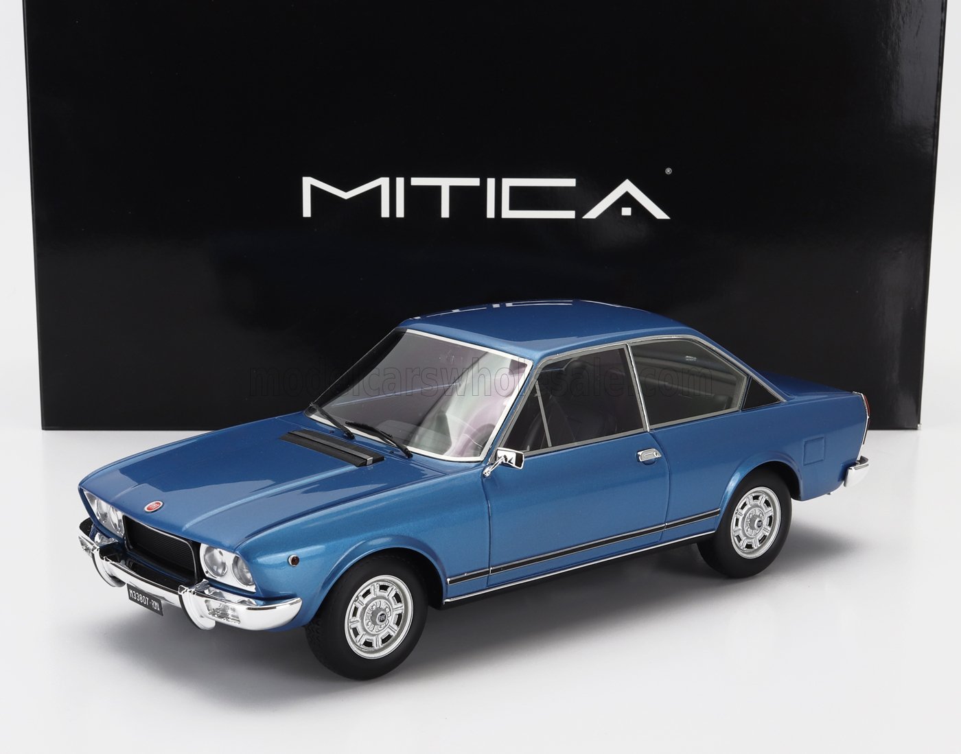 Mitica 1/18 ミニカー レジン プロポーションモデル 1974年モデル フィアット FIAT 124 SPORT COUPE SERIE-3 1974 - AZZURRO CHIARO MET 412 ブルーメタリック（カラーコード 412）