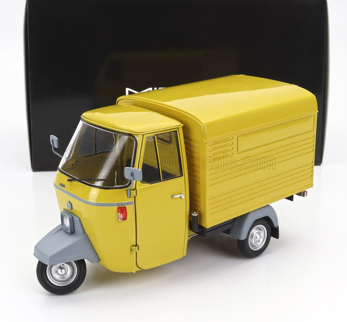 Rakuten - Mitica 1/18 ミニカー ダイキャストモデル 1979年モデル ピアッジオ PIAGGIO - APE P501 VAN CLOSED 1979 GIALLO TEXAS イエロー
