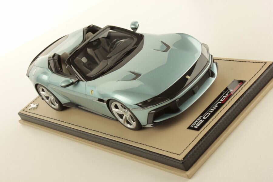 MR Collection 1/18 ミニカー レジン プロポーションモデル 2024年モデル フェラーリ 12チリンドリ FERRARI - 12 CILINDRI V12 830cv SPIDER OPEN 2024 - CELESTE TREVI ライトブルーメタリック