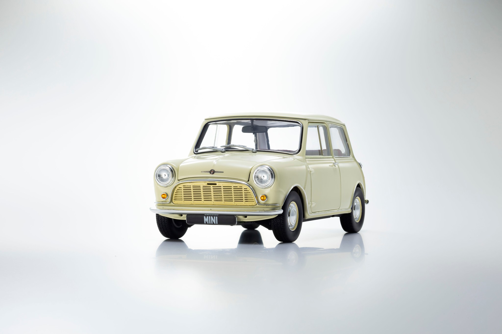 Kyosho Original 京商 1/18 ミニカー ダイキャストモデル 1959年モデル モーリス Morris MINI MK.1 オールド・イングリッシュ・ホワイト