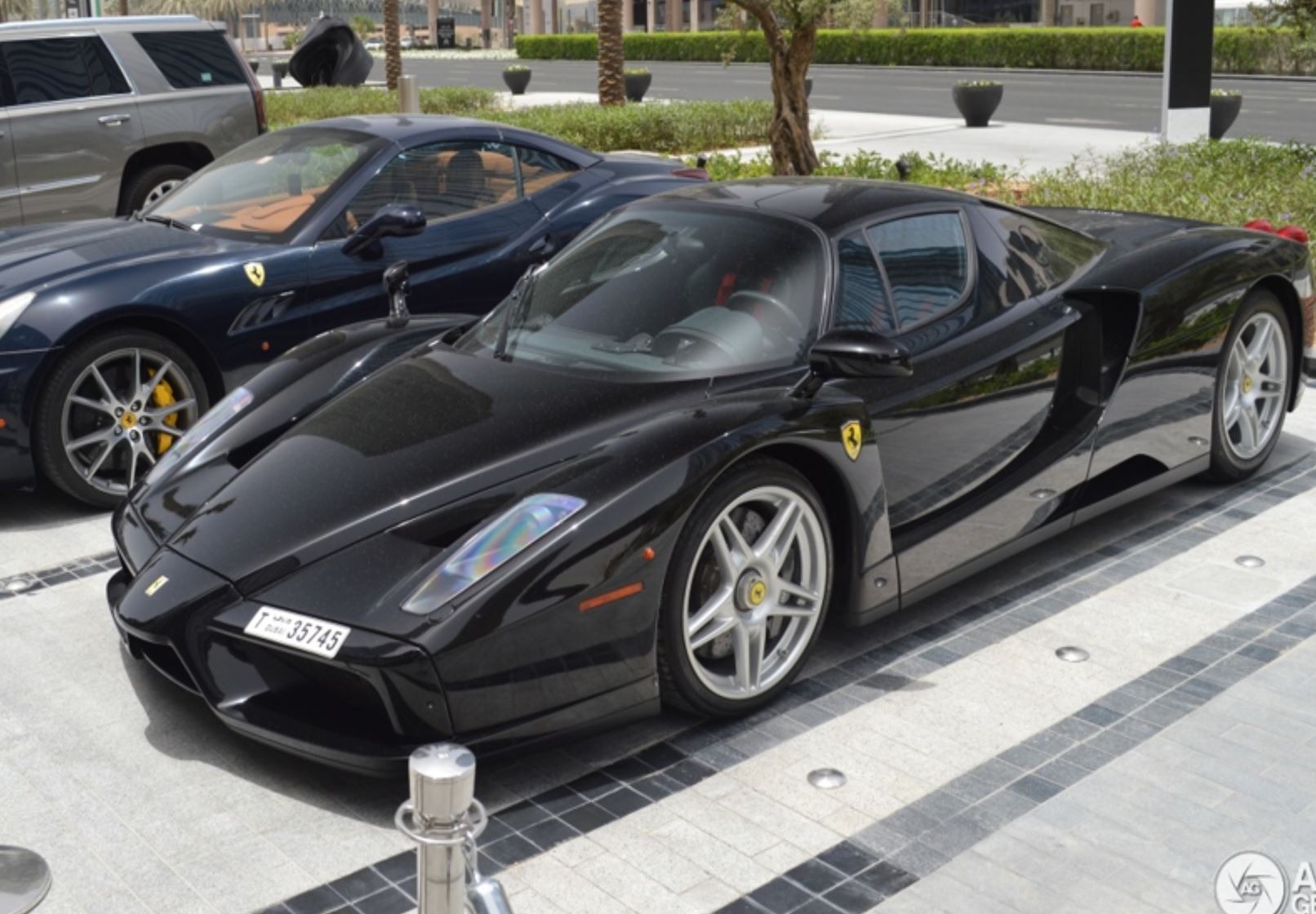Other - BBR 1/18 ミニカー ダイキャストモデル 2002年モデル フェラーリ FERRARI - ENZO 2002 NERO DS - ブラック 発泡スチロール簡易パッケージ