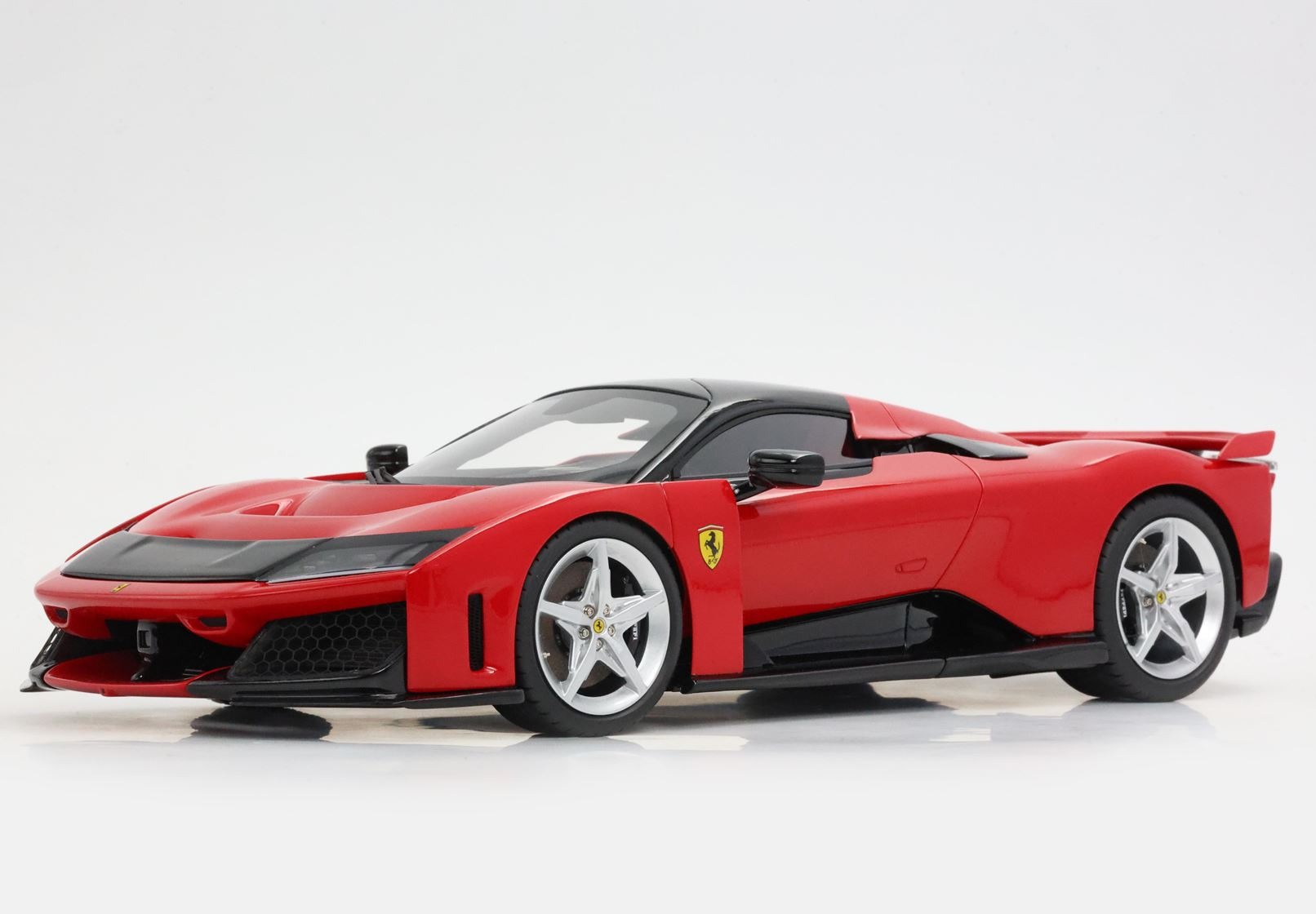 BBR 1/18 ミニカー レジン プロポーションモデル 2024年モデル フェラーリ FERRARI F80 2024 - SILVER RIMS ROSSO CORSA シルバーホイール・フェラーリレッド