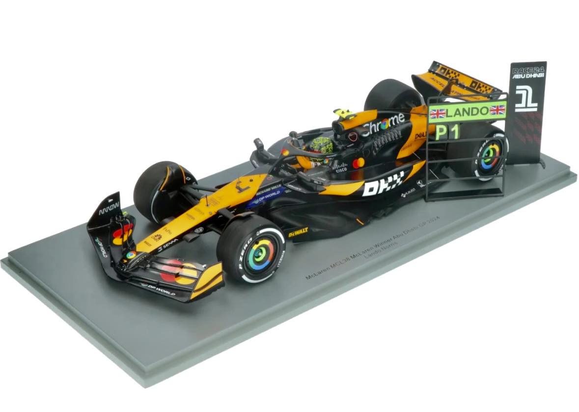 Spark スパーク 1/18 ミニカー レジン プロポーションモデル 2024年12月アブダビGP 優勝モデル マクラーレン F1 McLAREN - F1 MCL38 TEAM MCLAREN No.4 WINNER ABU DHABI GP 2024 LANDO NORRIS ランド・ノリス Pit Board 付属