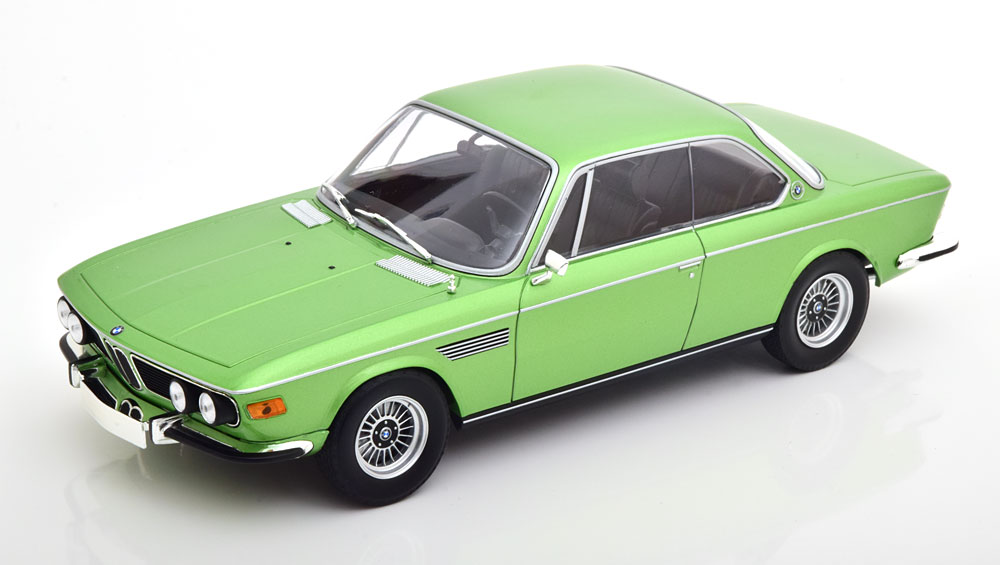 Minichamps ミニチャンプス 1/18 ミニカー ダイキャストモデル 1971年モデル BMW - 3.0 CSi 1971 グリーンメタリック