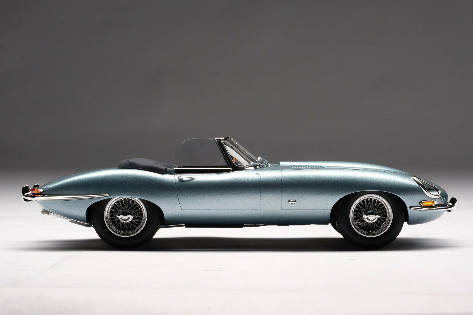注目の Amalgam Collection アマルガムコレクション 1 18 ミニカー レジン プロポーションモデル 1965年モデル ジャガー E Type ロードスター 1965 Jaguar E Type Roaster 1 18 By Amalgam Collection ディー ティー ダブ Www Meliore Ca
