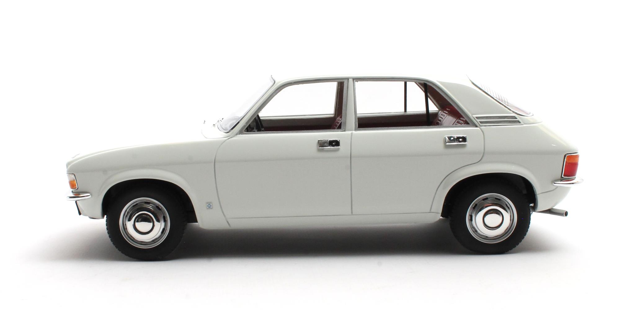 Cult Models カルトモデル 1/18 ミニカー レジン・プロポーションモデル 1973年モデル オースティン AUSTIN - ALLEGRO 1973 ホワイト 3