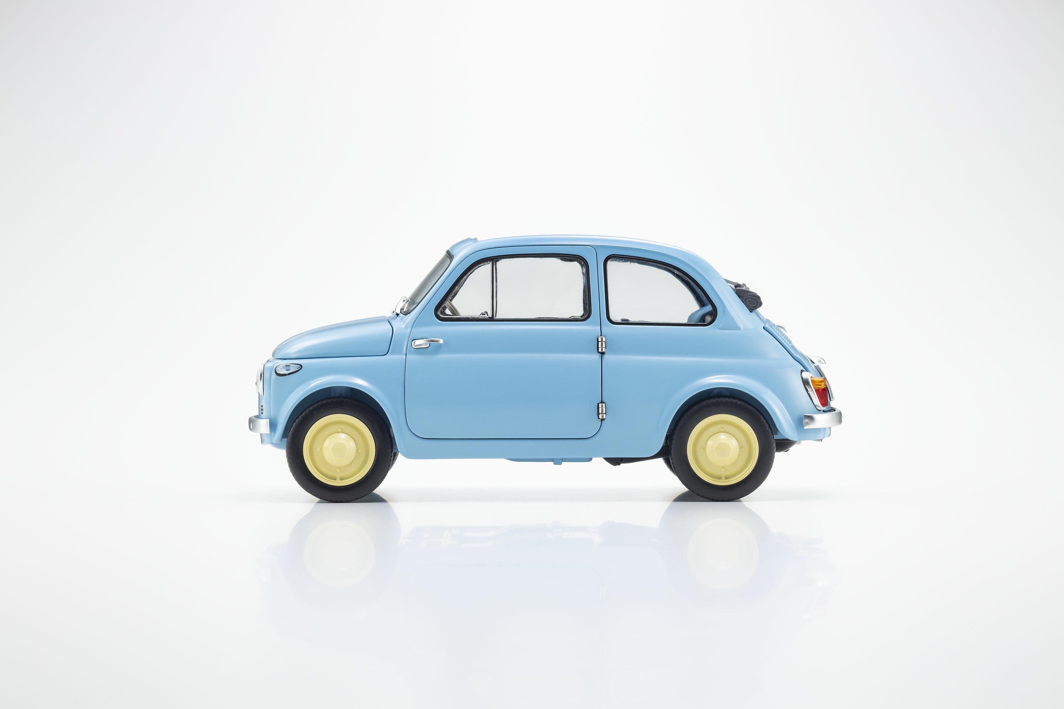 Kyosho Original 京商 1/18 ミニカー ダイキャストモデル 1957年モデル フィアット FIAT NUOVA 500 クルーズセレステ（ブルー）