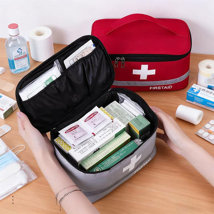 薬ポーチ 救急パック応急処置バッグ 医療箱 救急バック 薬容器 お薬収納ポーチ 薬...