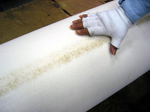 182cm巾x30m巻ホワイトパンチカーペット　ノークレームノーリターンでお願いします。
