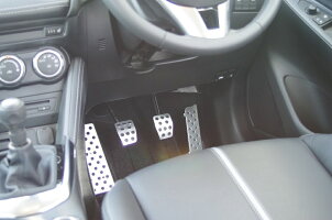 楽天市場 マツダdj Demioデミオmt専用設計のアルミペダル4点セット アルミカバー です P06may16 ペダル エアロのダックスガーデン 楽天市場 マツダdj Demioデミオmt専用設計のアルミペダル4点セット アルミカバー です P06may16 ペダル エアロのダックスガーデン