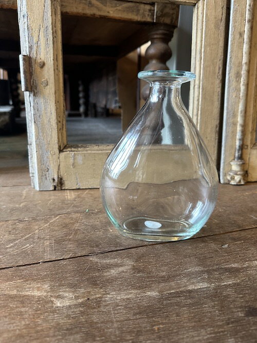 パスチェ　ガラスボトル　フラワーベース　インテリア　日用品　花瓶　硝子　雑貨　リサイクルガラス　ディスプレイ