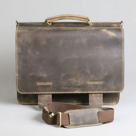 【送料無料】ビジネスバッグ【レザービジネスバッグ レザーブリーフケース 本革ブリーフケース メンズブリーフケース】メンズ 本革バッグ レザーバッグ ブラウン 男性用スポーティーラップトップケース 茶色