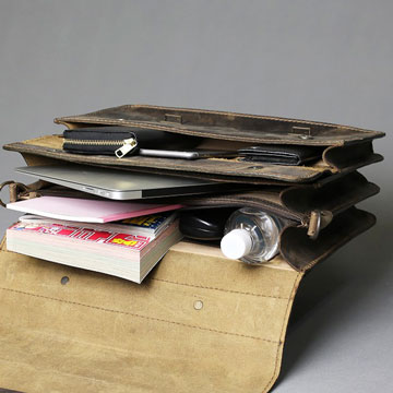 【送料無料】ビジネスバッグ【レザービジネスバッグ レザーブリーフケース 本革ブリーフケース メンズブリーフケース】メンズ 本革バッグ レザーバッグ ブラウン 男性用スポーティーラップトップケース 茶色