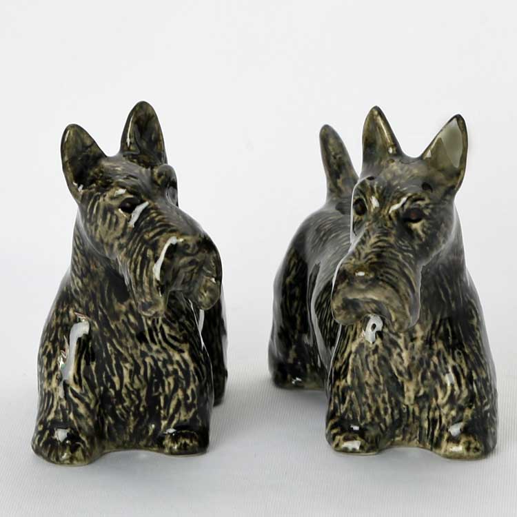 Scottie S&P ソルト＆ペッパーセット 犬 愛犬 イギリス Quail Ceramics 動物 置物 オブジェ インテリア 北欧 モダン 陶器 犬好き わんこ イヌ テリア ペット 塩コショウ入れ 塩胡椒入れ 調味料入れ