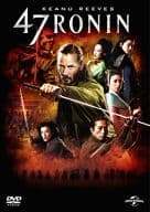 「 47RONIN [DVD]」 キアヌ・リーブス (出演), 真田広之 (出演), カール・リンシュ (監督) どこからか来た謎の少年カイは赤穂の藩主・浅野に助けられ、立派な男に成長する。ある時、将軍が赤穂を訪れるが、浅野と敵対する吉良の策略によって、浅野は狼藉をはたらき切腹を命じられる。大石ら赤穂の侍たちは主君を失い、浪人となって吉良に復讐を誓う。 日本の忠臣蔵をモチーフに、キアヌ・リーブス主演で描くハリウッド超大作。どこからか現れた謎の男カイと、主君を失った赤穂の浪人たちが、冷酷な吉良を討ち、囚われた姫を救いだすために立ち上がる。真田広之、柴咲コウ、浅野忠信ら日本人キャストが出演し、手に汗握るアクションと重厚なドラマで“誰も観たことのない赤穂四十七士“の姿を描く。 音声： 日本語・英語 字幕： 日本語・英語 JANコード： 4988102216764 ◇ディスクにわずかに小傷があります。 🐾 安心の検品・保証 当店ではすべての商品を1点ずつ丁寧に検品したうえで出品しております。 万が一、商品に不備がございましたら、商品到着日から30日以内であれば返品・返金を承ります。どうぞ安心してご利用ください。 🐾 送料無料・スピード発送 AM11時までのご注文は、日本郵便〈ゆうメール〉にて当日発送いたします。 ※ゆうメールは土日祝日の配達がございません。あらかじめご了承ください。 商品は防水クッション封筒で丁寧に梱包し、ポストへお届けします。 🐾 まとめ買いがおトク！クーポン配布中 2点以上のご購入　→　100円引き 4点以上のご購入　→　400円引き 8点以上のご購入　→　1,000円引きDISC PLUSは映画・音楽好きのための専門中古ショップです。 レア盤、絶版アイテム、懐かしの名作など、毎日新商品入荷中！ 🐾 まとめ買いでおトクなクーポン配布中