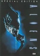 「 エイリアン 2 完全版 [DVD]」 シガニー・ウィーバー (出演), マイケル・ビーン (出演), ジェームズ・キャメロン (監督) スイスの画家H・R・ギーガーによるエイリアン・デザインと、感情の一切入り込む余地のない完全無比の生命体であるという設定が、得もいわれぬ恐怖感を生み出した傑作「エイリアン」の続編。前作で唯一、エイリアンの襲撃から生きのびた、S・ウィーヴァー扮する女性航海士リプリーが、地球に無事生還したのもつかの間、今度はあの化け物を絶滅させる使命を帯びて、再度戦いを挑む……。前作が未知の生命体に対する恐怖感を軸にした、いわゆる“ホラー・ムービー“であったが、本作品はエイリアンとの直接対決を正面に据えた、“アクション映画“になっているのが特徴である。また一匹（体）しか登場しなかった前作に比べて、マザー・エイリアンを筆頭に無数のエイリアンが暴れまわるのも、大きな相違点の一つ。 音声： 日本語・英語 字幕： 日本語・英語 JANコード： 4988142299529 🐾 安心の検品・保証 当店ではすべての商品を1点ずつ丁寧に検品したうえで出品しております。 万が一、商品に不備がございましたら、商品到着日から30日以内であれば返品・返金を承ります。どうぞ安心してご利用ください。 🐾 送料無料・スピード発送 AM11時までのご注文は、日本郵便〈ゆうメール〉にて当日発送いたします。 ※ゆうメールは土日祝日の配達がございません。あらかじめご了承ください。 商品は防水クッション封筒で丁寧に梱包し、ポストへお届けします。 🐾 まとめ買いがおトク！クーポン配布中 2点以上のご購入　→　100円引き 4点以上のご購入　→　400円引き 8点以上のご購入　→　1,000円引きDISC PLUSは映画・音楽好きのための専門中古ショップです。 レア盤、絶版アイテム、懐かしの名作など、毎日新商品入荷中！ 🐾 まとめ買いでおトクなクーポン配布中 🐾