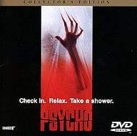 「 サイコ [DVD]」 ビンス・ボーン (出演), アン・ヘッシュ (出演), ガス・ヴァン・サント (監督) 勤務先の大金を横領して逃走したマリオンが、ノーマンという青年が営むモーテルに宿をとる。しかしその夜、マリオンは何者かに惨殺され、彼女の妹や探偵が調査に乗り出す。 サイコ・スリラーの原点というべきヒッチコックの名作をリメイク。俊英ガス・ヴァン・サントが、オリジナル版の脚本、演出を踏襲し、場末のモーテルに潜む戦慄の恐怖を描き上げる。 音声： 日本語・英語 字幕： 日本語・英語 JANコード： 4988107142273 ◇帯付き、ディスクにわずかに小傷があります。 🐾 安心の検品・保証 当店ではすべての商品を1点ずつ丁寧に検品したうえで出品しております。 万が一、商品に不備がございましたら、商品到着日から30日以内であれば返品・返金を承ります。どうぞ安心してご利用ください。 🐾 送料無料・スピード発送 AM11時までのご注文は、日本郵便〈ゆうメール〉にて当日発送いたします。 ※ゆうメールは土日祝日の配達がございません。あらかじめご了承ください。 商品は防水クッション封筒で丁寧に梱包し、ポストへお届けします。 🐾 まとめ買いがおトク！クーポン配布中 2点以上のご購入　→　100円引き 4点以上のご購入　→　400円引き 8点以上のご購入　→　1,000円引きDISC PLUSは映画・音楽好きのための専門中古ショップです。 レア盤、絶版アイテム、懐かしの名作など、毎日新商品入荷中！ 🐾 まとめ買いでおトクなクーポン配布中🐾