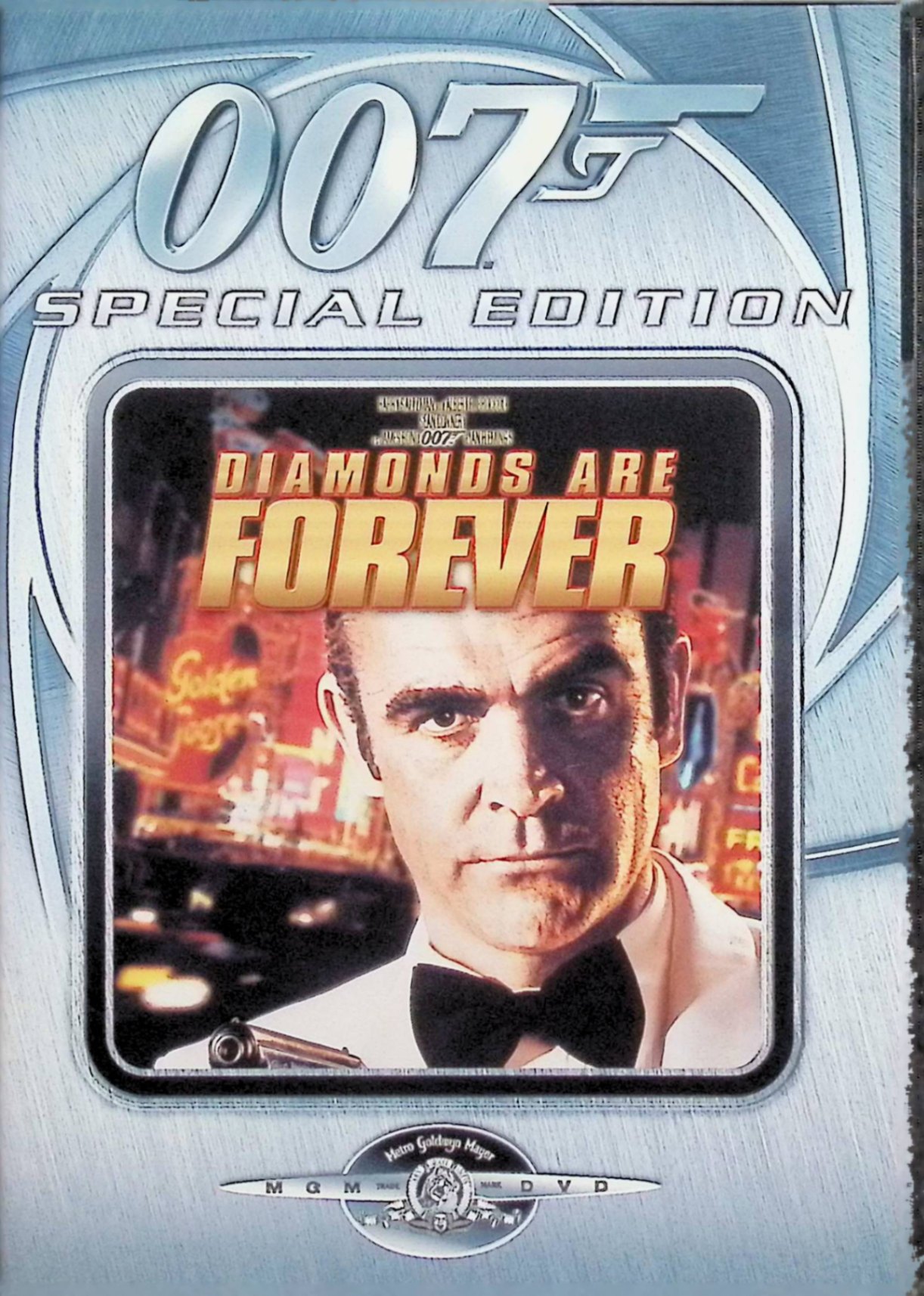 「 007/ダイヤモンドは永遠に〈特別編〉 [DVD]」 ショーン・コネリー (出演), チャールズ・グレイ (出演), ガイ・ハミルトン (監督) レーゼンビーの不評で再びコネリーの登場となったシリーズ第7作。ダイヤの密輸組織を捜査するため潜入したボンドは、宿敵スペクターの首領ブロフェルドが地球征服を狙ってワシントンDCの爆破を計画していることを知る……。 音声： 英語 字幕： 日本語・英語 JANコード： 4988142213525 🐾 安心の検品・保証 当店ではすべての商品を1点ずつ丁寧に検品したうえで出品しております。 万が一、商品に不備がございましたら、商品到着日から30日以内であれば返品・返金を承ります。どうぞ安心してご利用ください。 🐾 送料無料・スピード発送 AM11時までのご注文は、日本郵便〈ゆうメール〉にて当日発送いたします。 ※ゆうメールは土日祝日の配達がございません。あらかじめご了承ください。 商品は防水クッション封筒で丁寧に梱包し、ポストへお届けします。 🐾 まとめ買いがおトク！クーポン配布中 2点以上のご購入　→　100円引き 4点以上のご購入　→　400円引き 8点以上のご購入　→　1,000円引きDISC PLUSは映画・音楽好きのための専門中古ショップです。 レア盤、絶版アイテム、懐かしの名作など、毎日新商品入荷中！ 🐾 まとめ買いでおトクなクーポン配布中 🐾