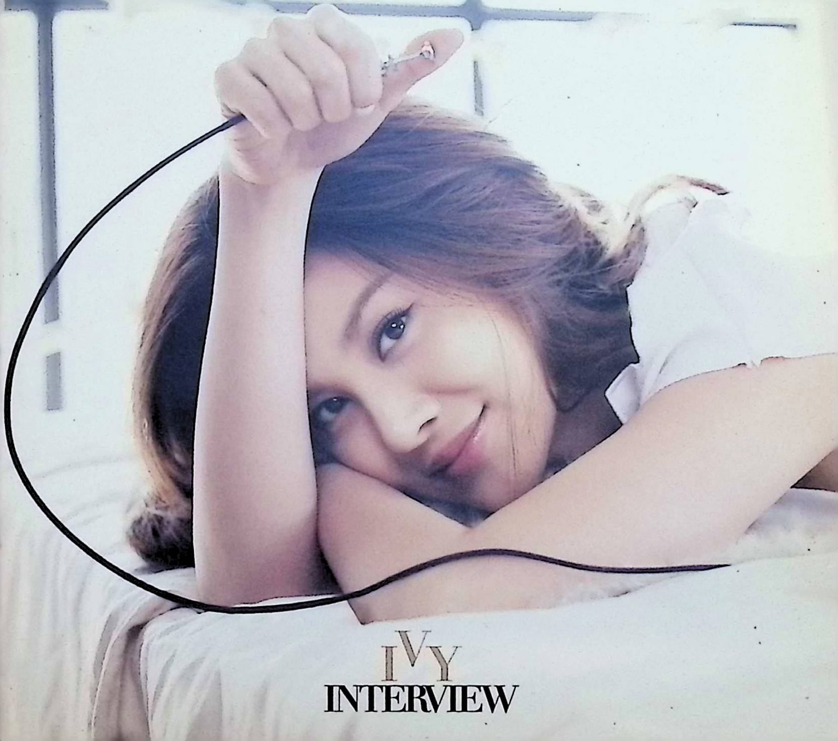  (CD) Ivy 1st Mini Album - Interview (韓国盤)（デジパック仕様） / Ivy